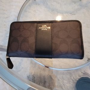 Excellent Condition Coach Canvas Coated Wallet